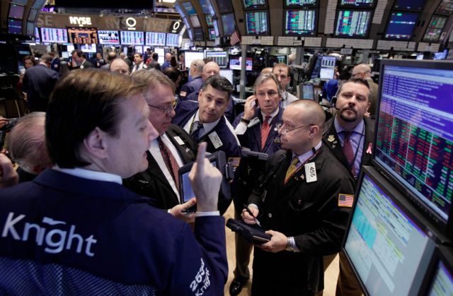 Στο κόκκινο η Γουόλ Στριτ και τα ευρωπαϊκά χρηματιστήρια την Τετάρτη